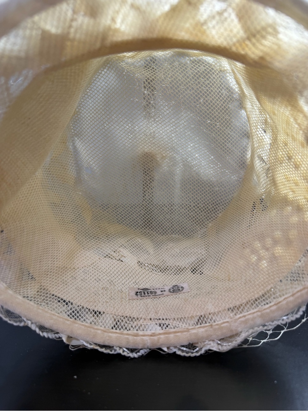 Vintage Ivory Lace Cloche Hat w/ Pearls & Iridescent Beaded Veil - Picture 5 of 6